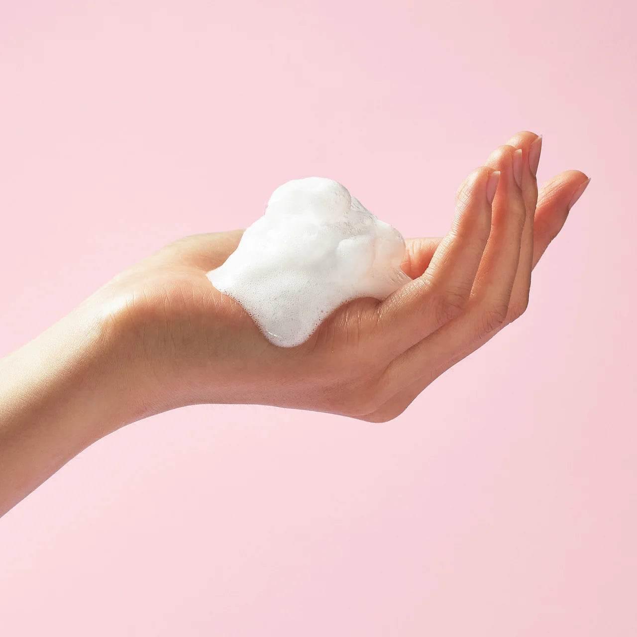 Super Aqua Ultra Hyalron Cleansing Foam MISSHA