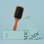 LA'DOR Middle Wooden Paddle Brush