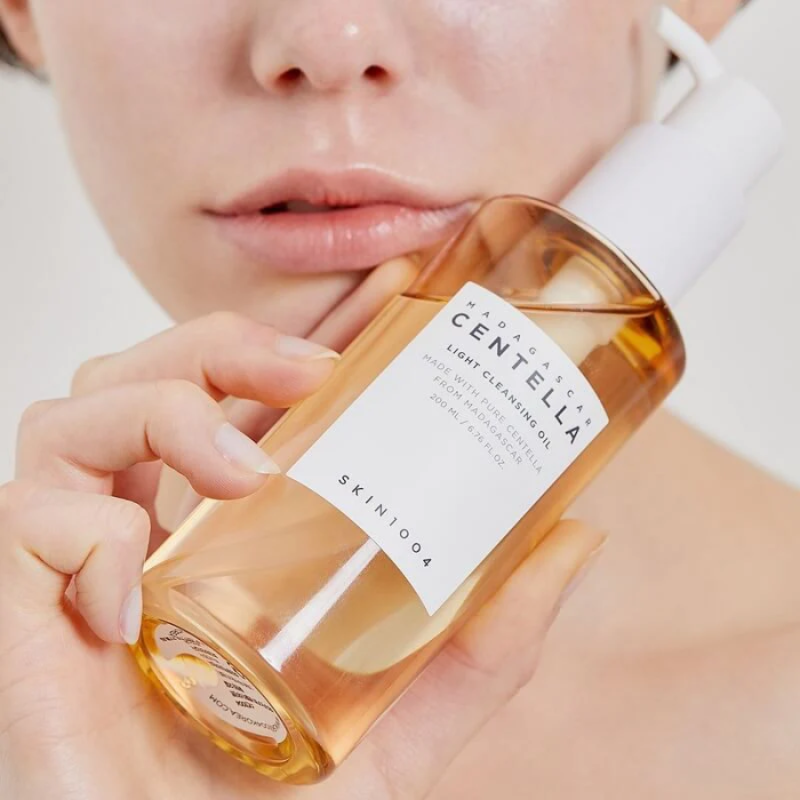 Madagascar Centella Light Cleansing Oil SKIN 1004